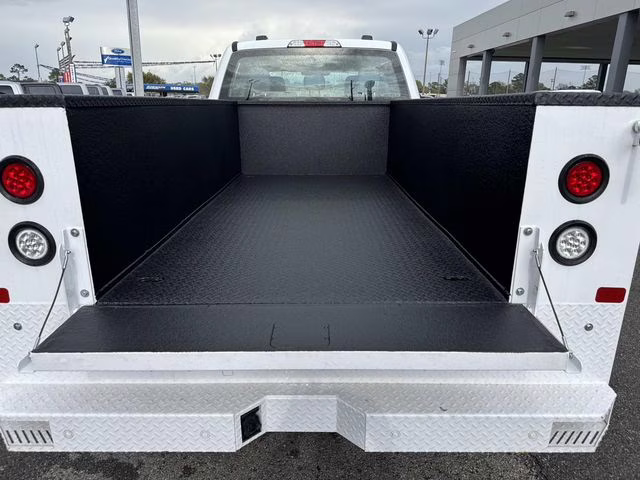 2026 Oxford White Ford Super Duty F-250 SRW XL 4X4 Truck