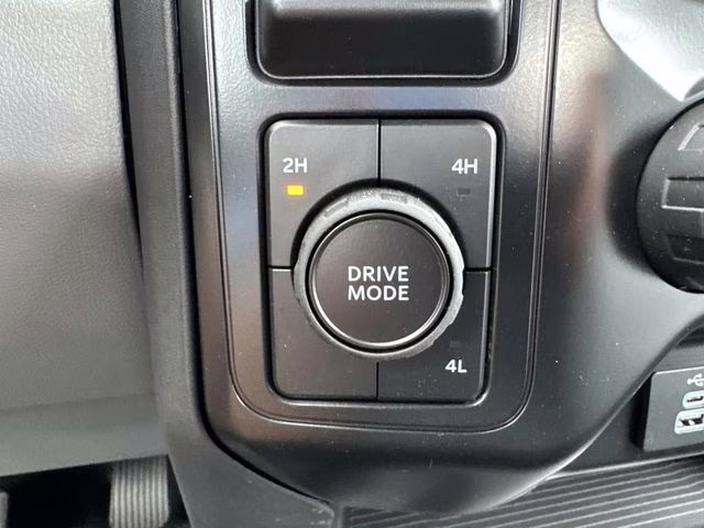 2026 Oxford White Ford Super Duty F-250 SRW XL 4X4 Truck