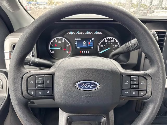 2026 Oxford White Ford Super Duty F-250 SRW XL 4X4 Truck