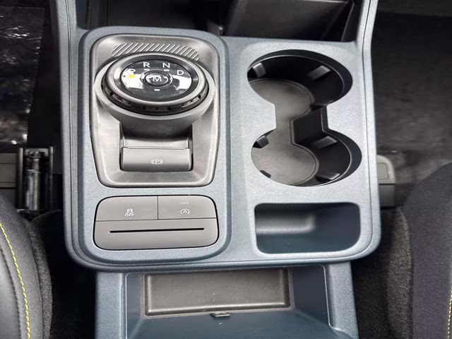 2026 White Metallic Ford Maverick Lobo Standard AWD Truck