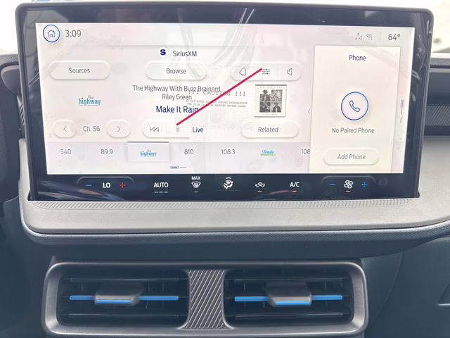 2026 White Metallic Ford Maverick Lobo Standard AWD Truck