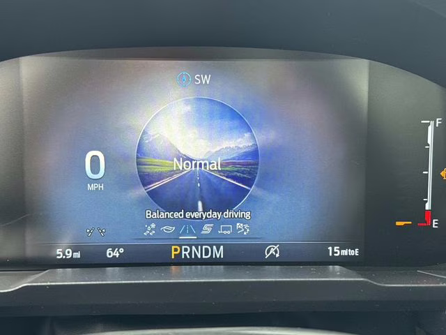 2026 White Metallic Ford Maverick Lobo Standard AWD Truck