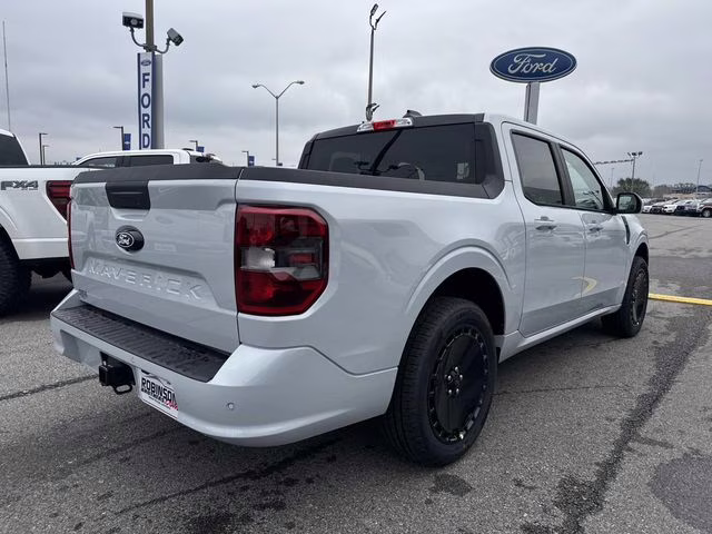 2026 White Metallic Ford Maverick Lobo Standard AWD Truck