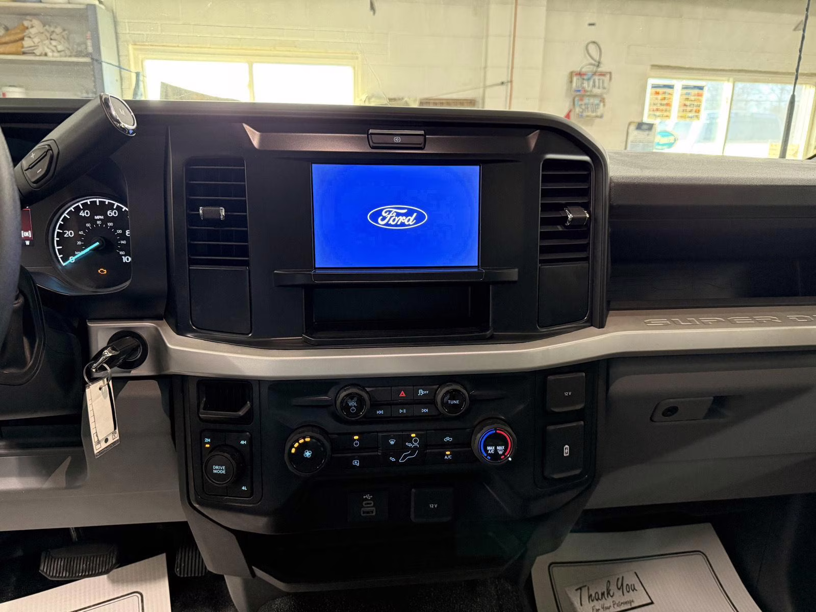 2026 Oxford White Ford Super Duty F-250 SRW XL 4X4 Truck