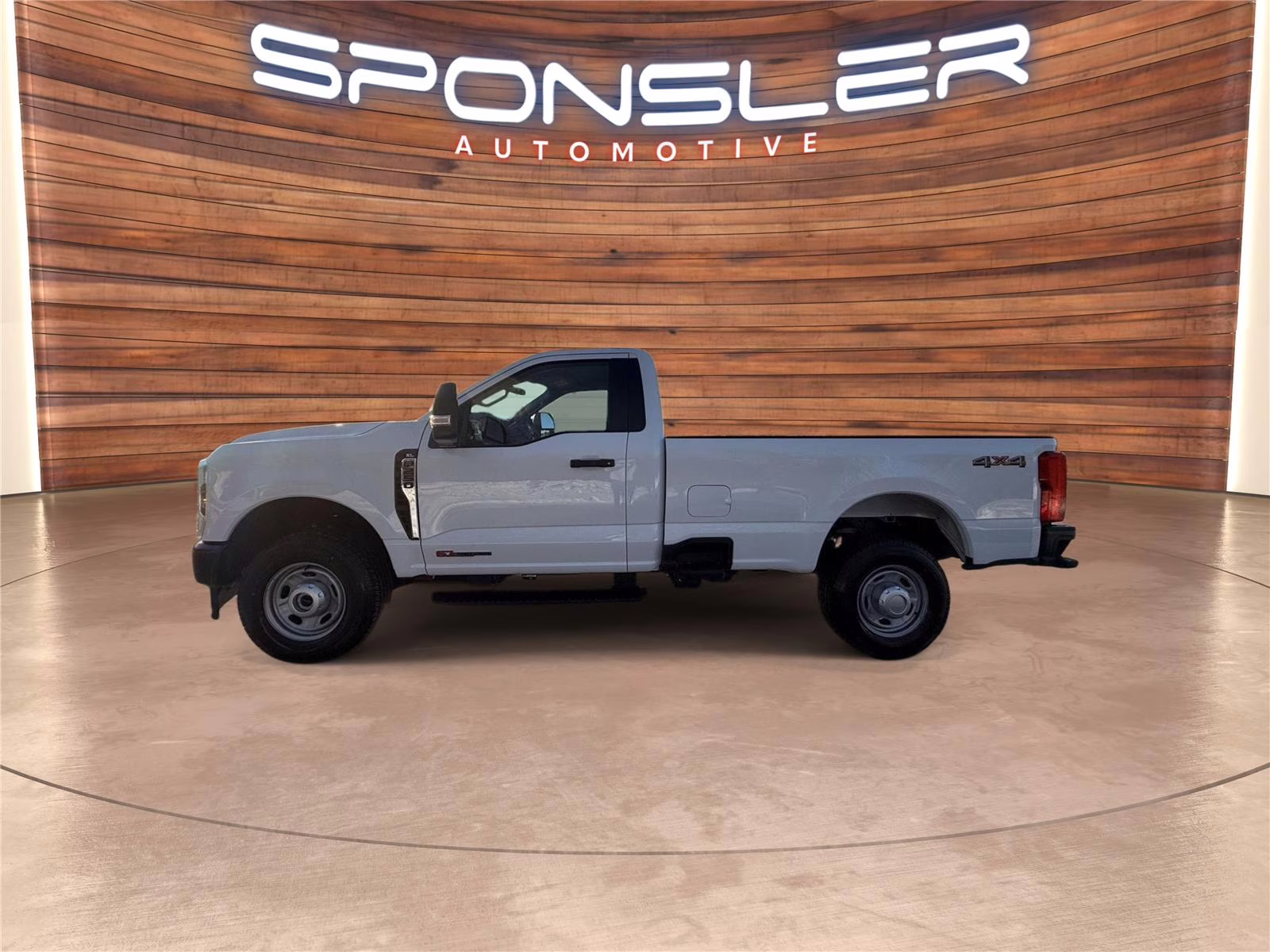 2026 Oxford White Ford Super Duty F-250 SRW XL 4X4 Truck