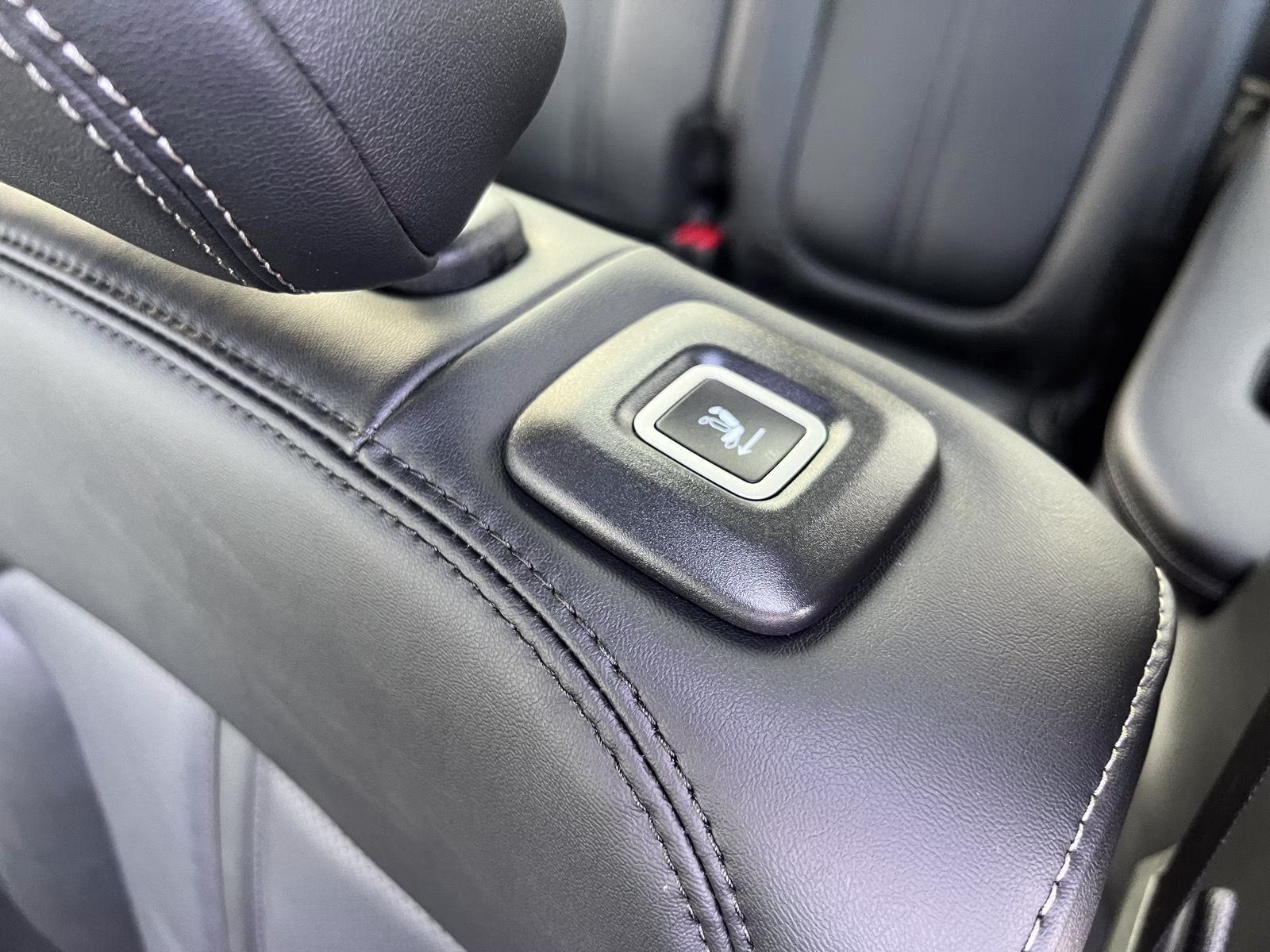 2026 Jeep Grand Wagoneer Summit Obsidian - Photo 33