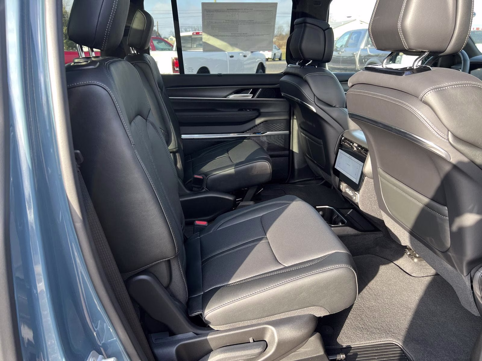 2026 Jeep Grand Wagoneer Summit Obsidian - Photo 43