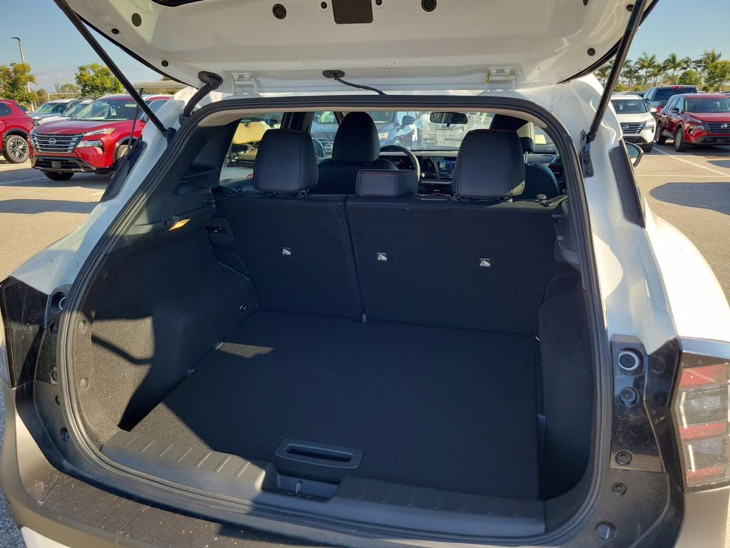 2026 Aspen White Nissan Kicks SR FWD SUV