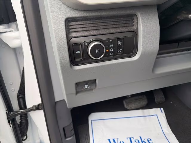 2026 Oxford White Ford Super Duty F-250 SRW XL 4X4 Truck