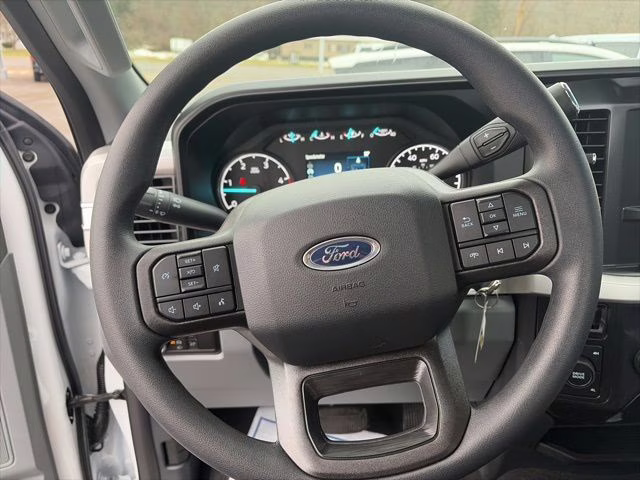 2026 Oxford White Ford Super Duty F-250 SRW XL 4X4 Truck