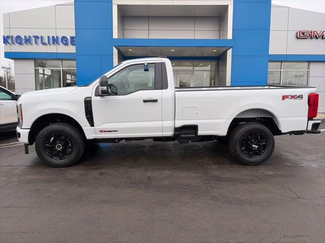 2026 Oxford White Ford Super Duty F-250 SRW XL 4X4 Truck