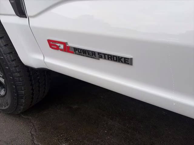 2026 Oxford White Ford Super Duty F-250 SRW XL 4X4 Truck