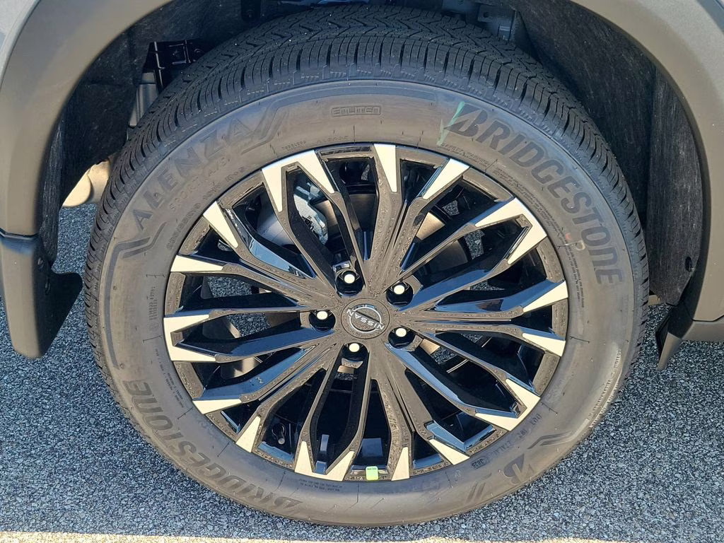 2026 Boulder Gray Pearl Nissan Rogue SV FWD SUV