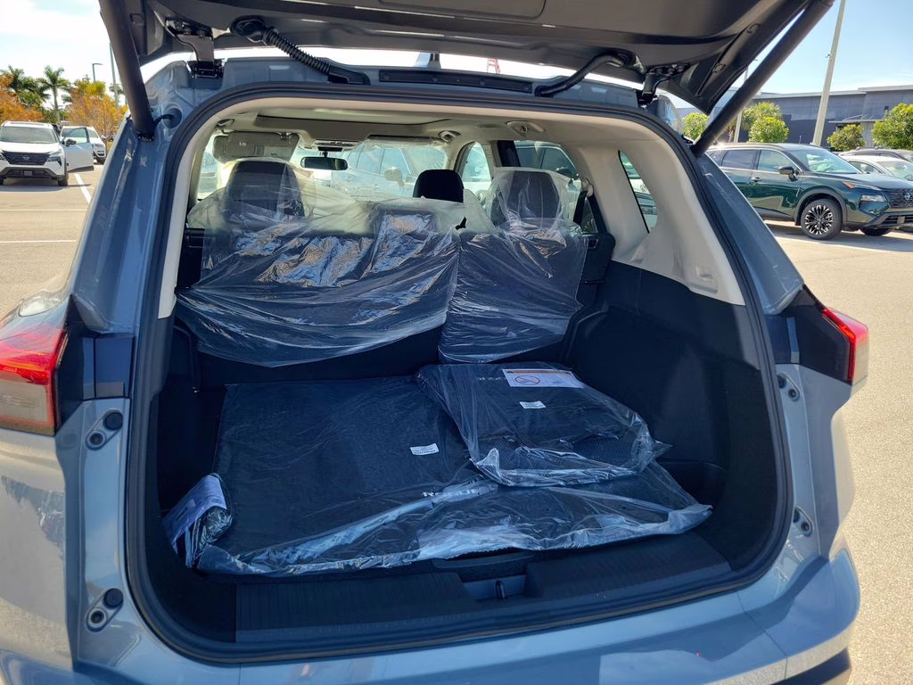 2026 Boulder Gray Pearl Nissan Rogue SV FWD SUV