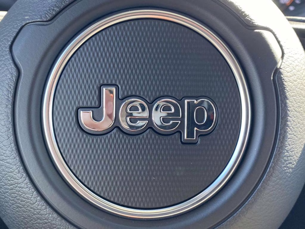 2026 Bright White Clearcoat Jeep Gladiator Sport 4X4 Truck