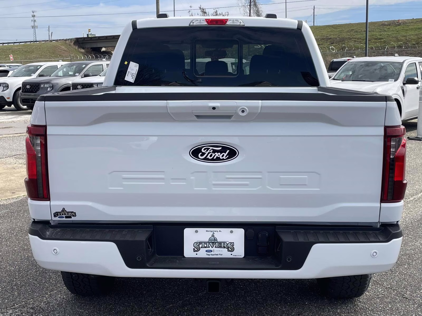 2026 Oxford White Ford F-150 XLT 4X4 Truck