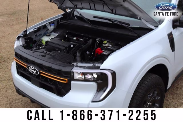 2025 White Ford Maverick Tremor AWD Truck