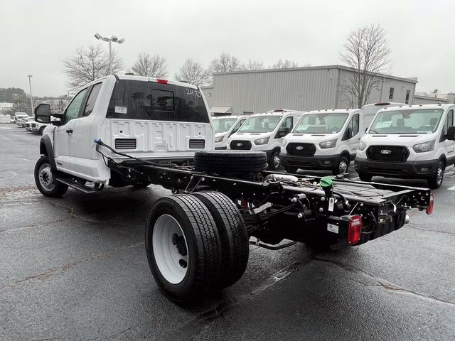 2026 Oxford White Ford Super Duty F-450 DRW XL 4X4 Chassis