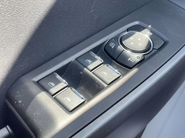 2026 Oxford White Ford Super Duty F-350 DRW XL 4X4 Truck