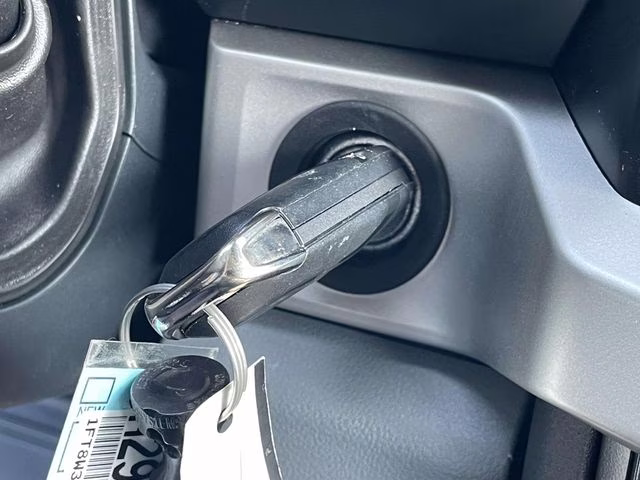 2026 Oxford White Ford Super Duty F-350 DRW XL 4X4 Truck