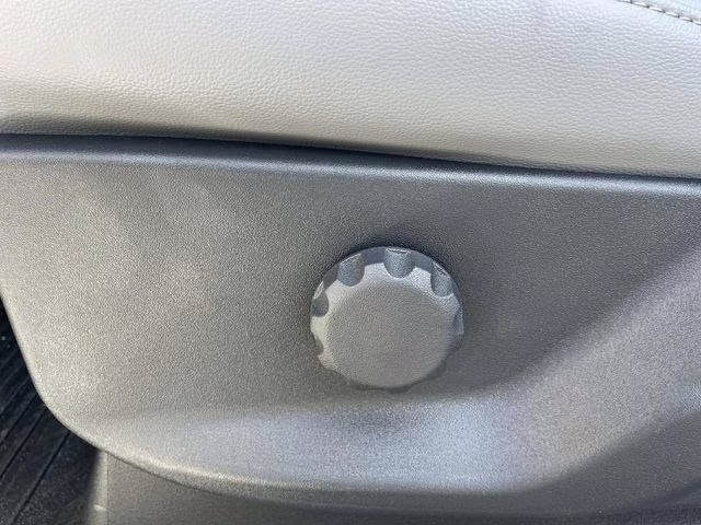 2026 Oxford White Ford Super Duty F-350 DRW XL 4X4 Truck