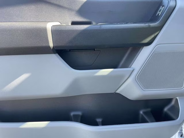 2026 Oxford White Ford Super Duty F-350 SRW XL 4X4 Truck