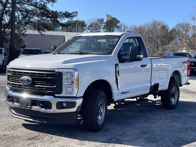 2026 Oxford White Ford Super Duty F-350 SRW XL 4X4 Truck