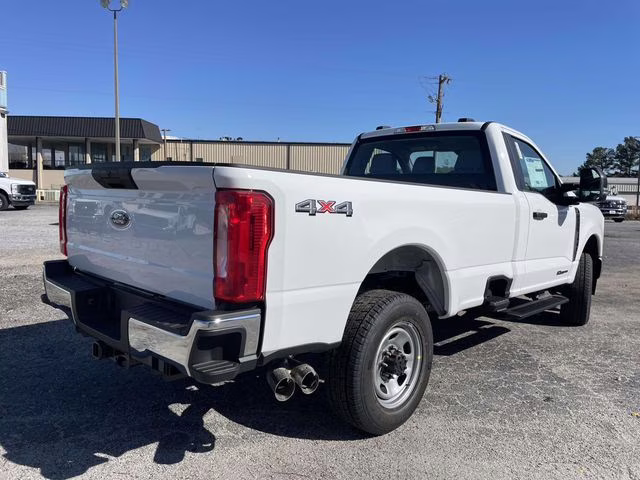 2026 Oxford White Ford Super Duty F-350 SRW XL 4X4 Truck