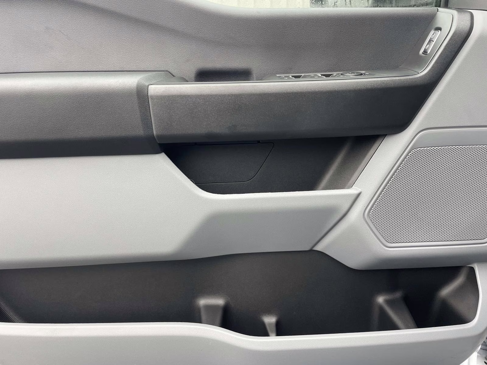 2026 Oxford White Ford Super Duty F-450 DRW XL 4X4 Chassis