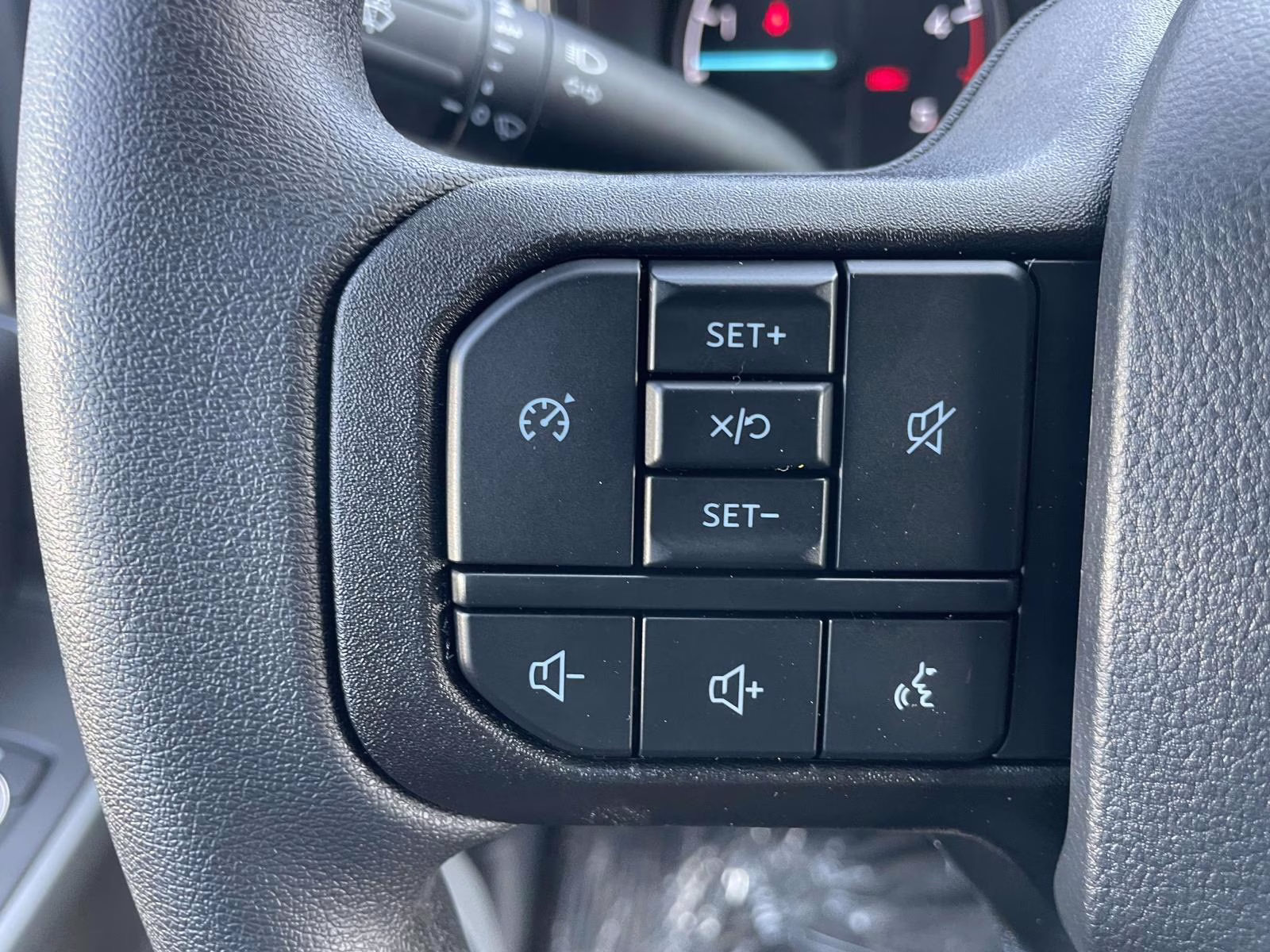 2026 Oxford White Ford Super Duty F-350 DRW XL 4X4 Truck