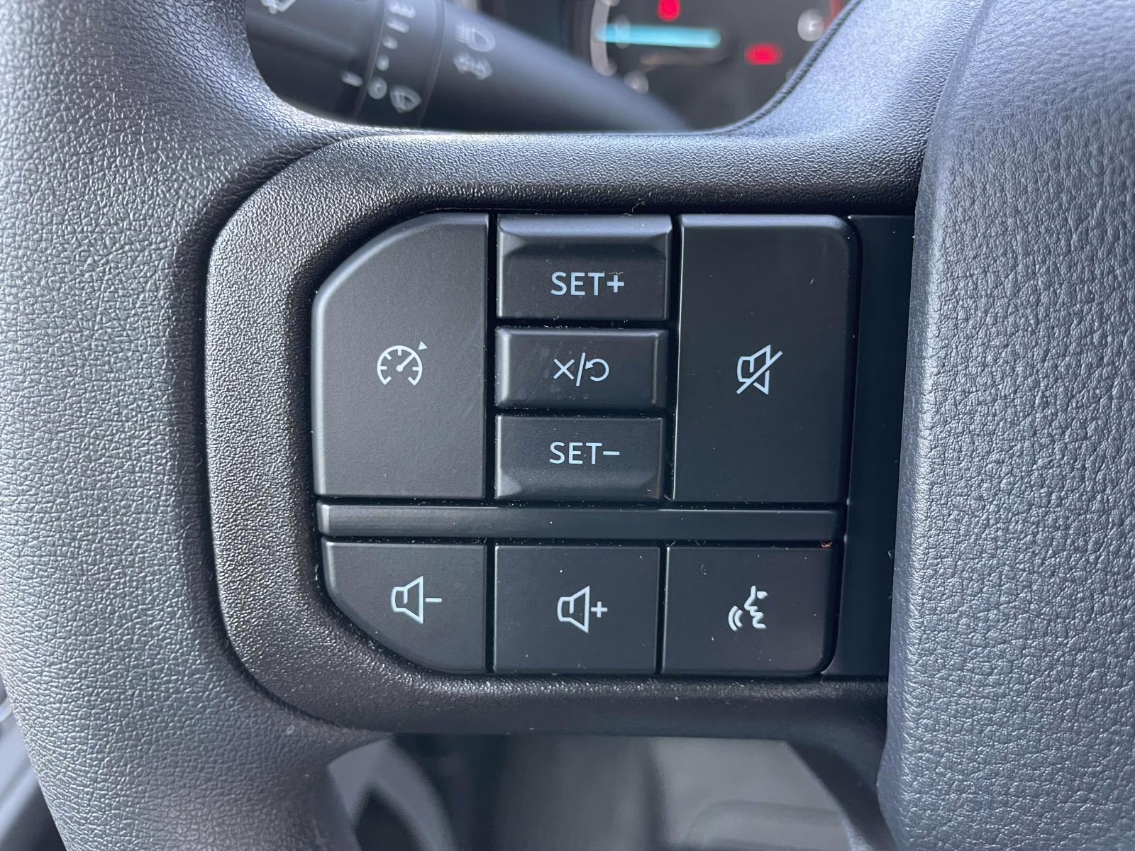 2026 Oxford White Ford Super Duty F-350 DRW XL 4X4 Truck