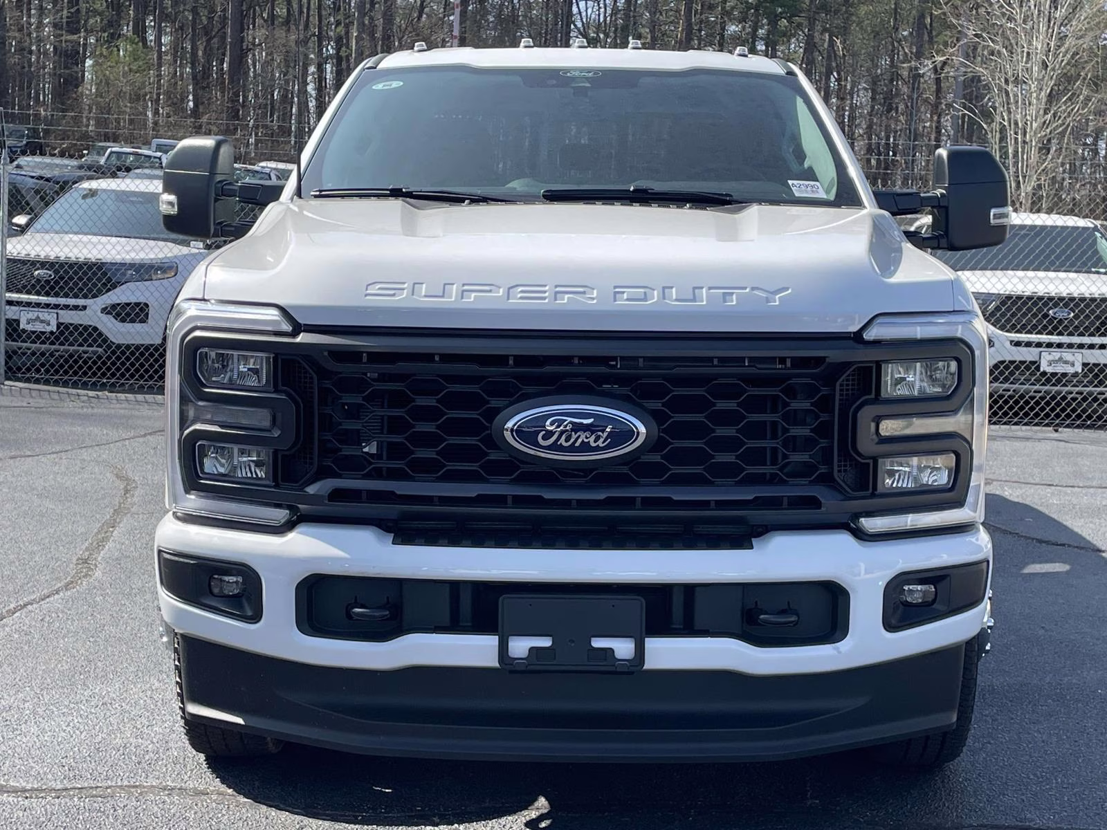 2026 Oxford White Ford Super Duty F-350 DRW XL 4X4 Truck