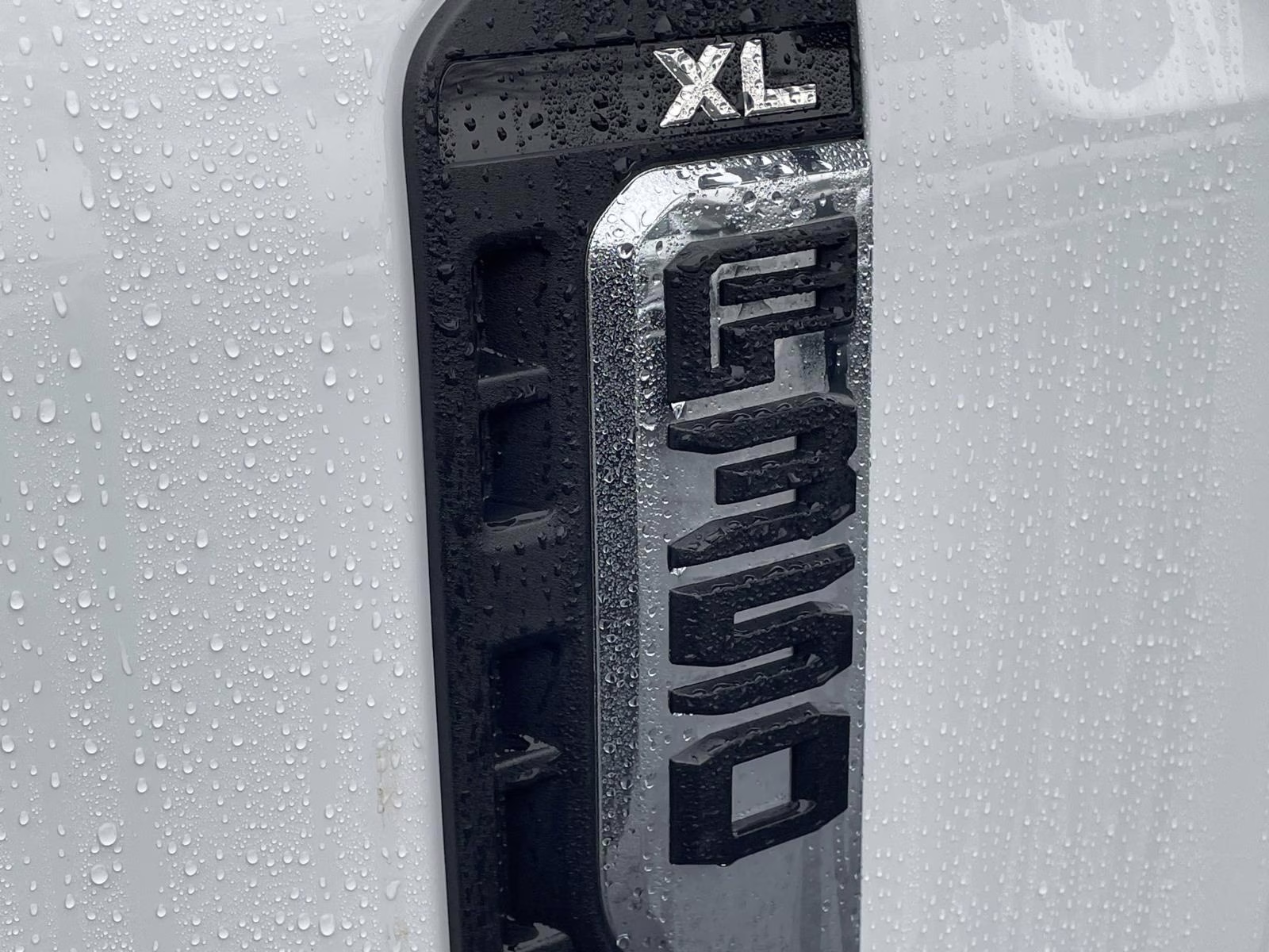 2026 Oxford White Ford Super Duty F-350 SRW XL 4X4 Truck