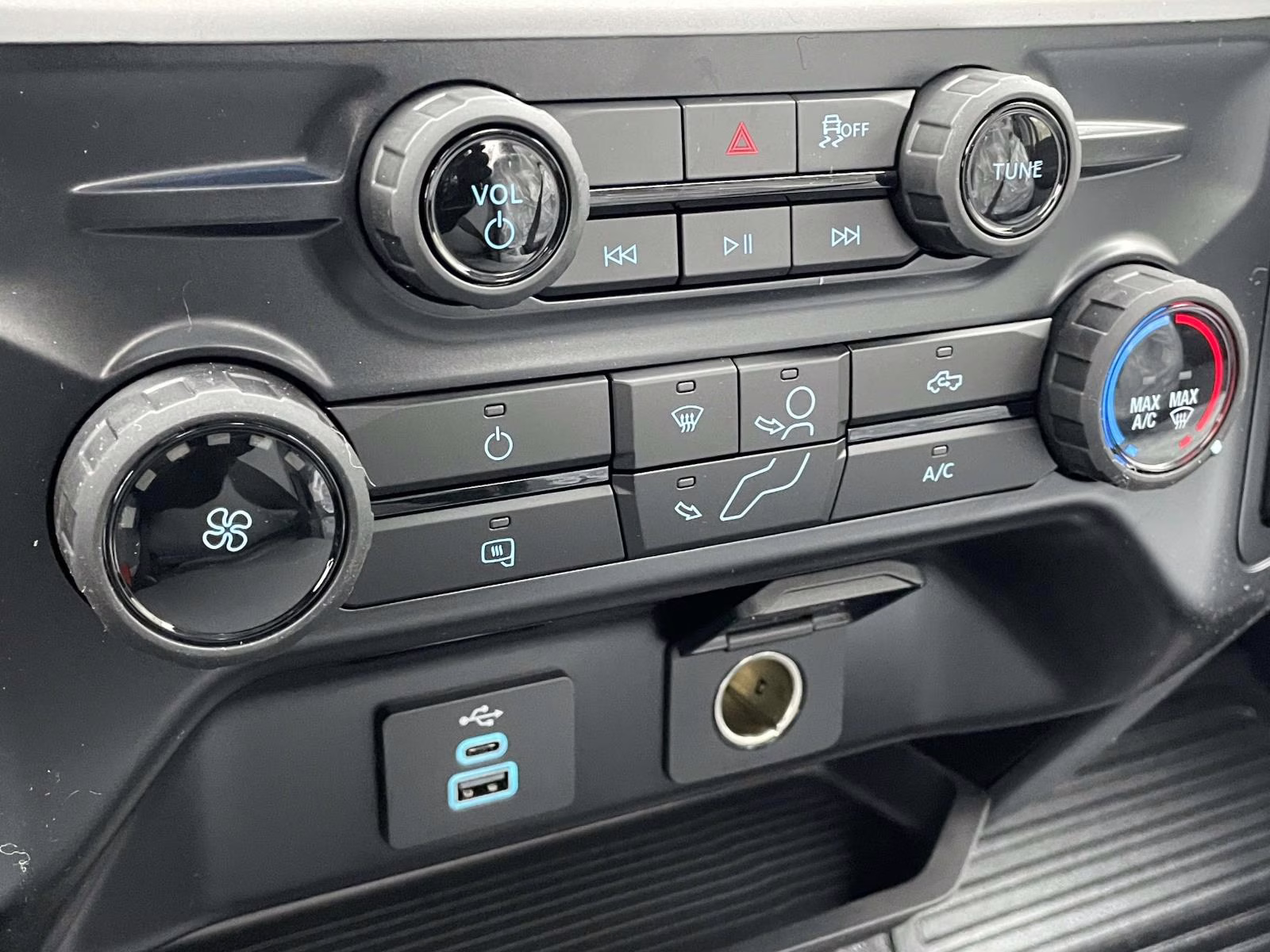 2026 Oxford White Ford Super Duty F-350 SRW XL 4X4 Truck