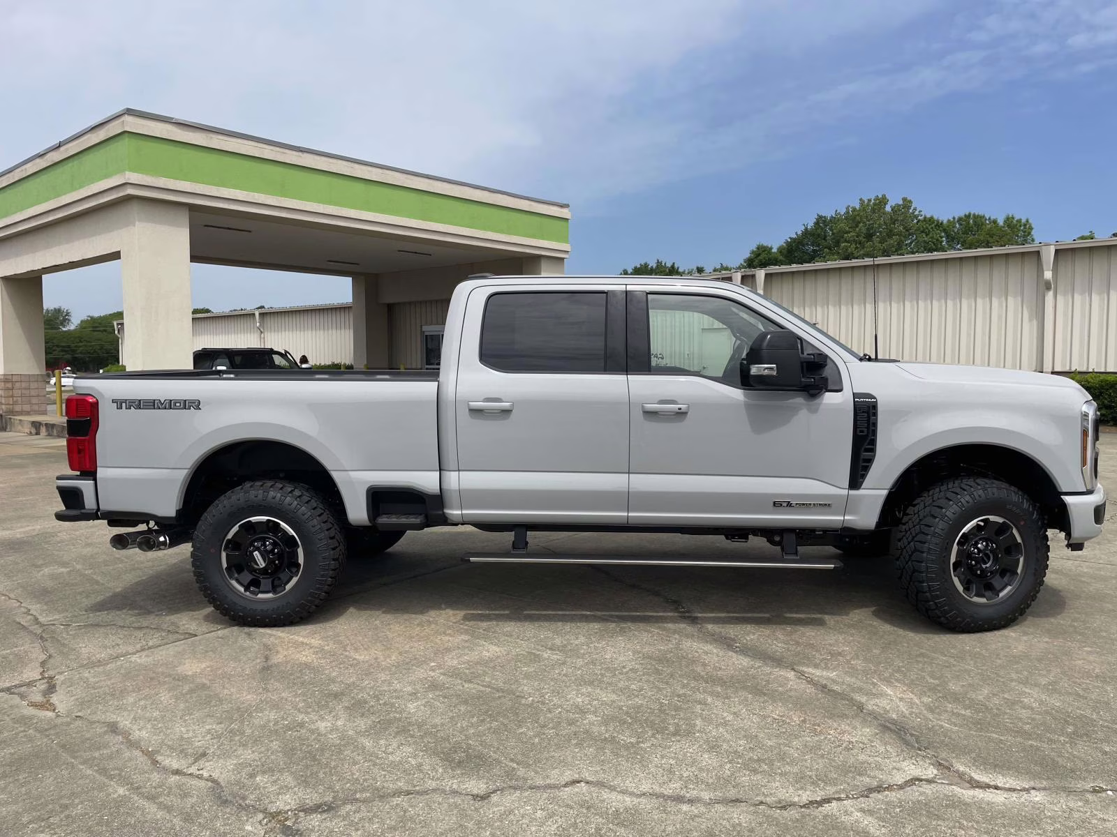 2026 Avalanche Ford Super Duty F-250 SRW Platinum 4X4 Truck