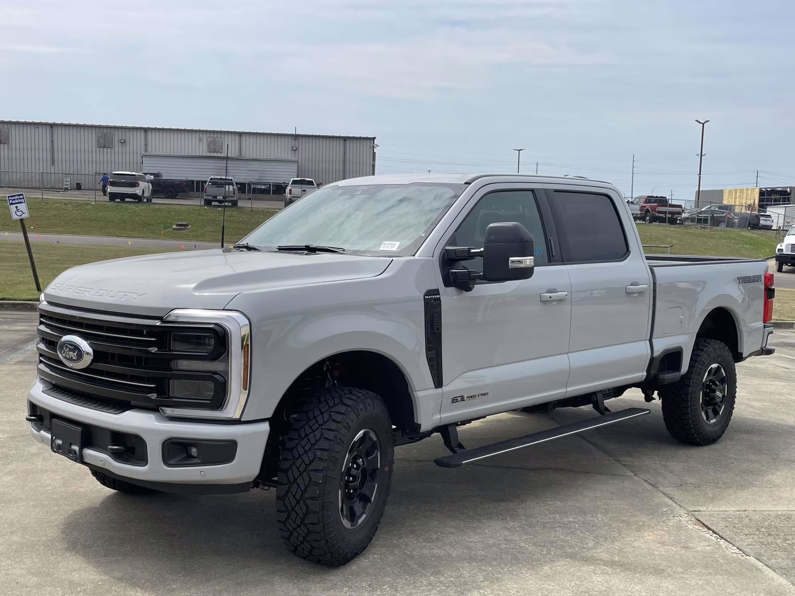 2026 Avalanche Ford Super Duty F-250 SRW Platinum 4X4 Truck
