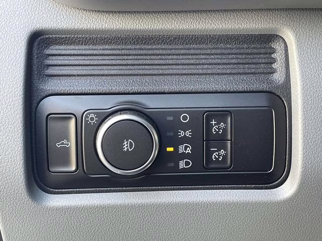 2026 Oxford White Ford Super Duty F-350 DRW XL 4X4 Truck