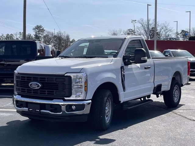 2026 Oxford White Ford Super Duty F-350 DRW XL 4X4 Truck