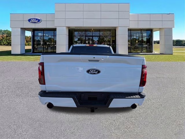 2026 Oxford White Ford F-150 XLT 4X4 Truck