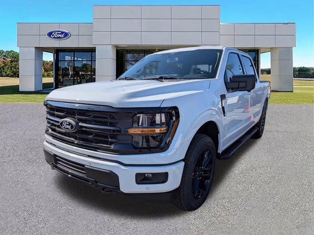 2026 Oxford White Ford F-150 XLT 4X4 Truck