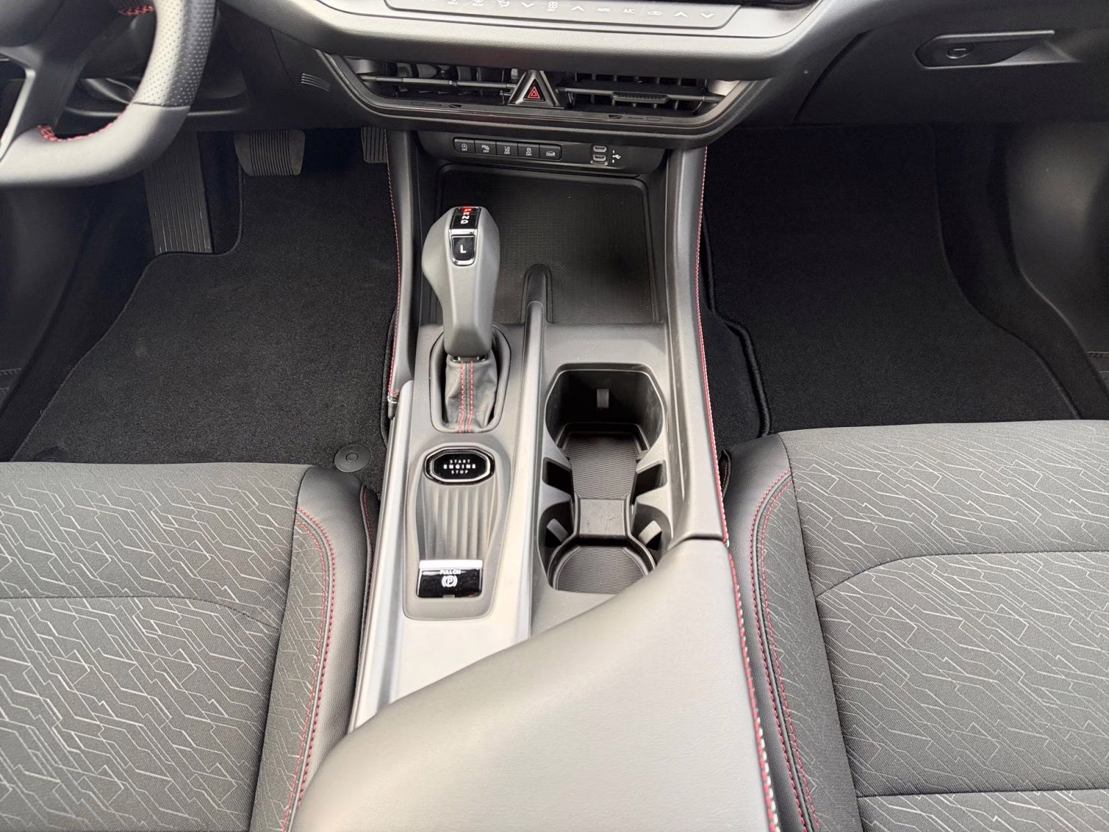 2026 Header Orange Clearcoat Dodge Charger R/T Scat Pack AWD Coupe