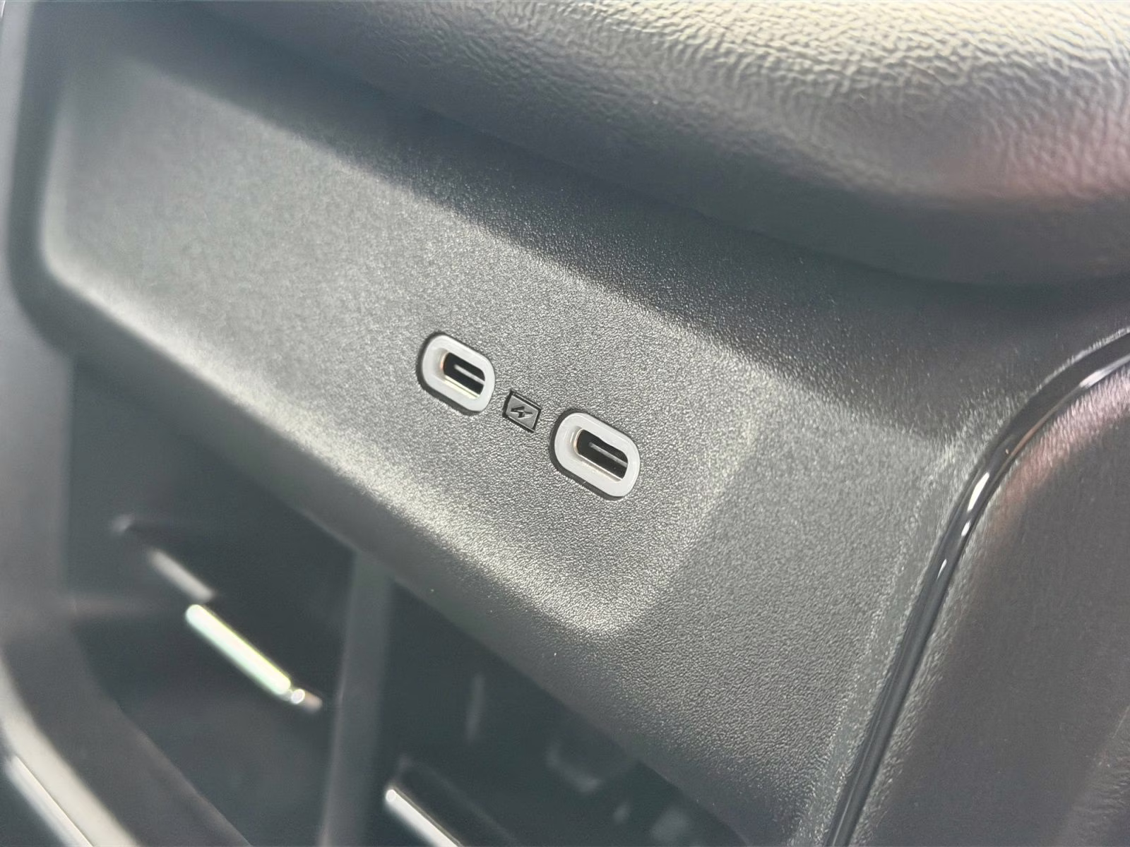 2026 Header Orange Clearcoat Dodge Charger R/T Scat Pack AWD Coupe