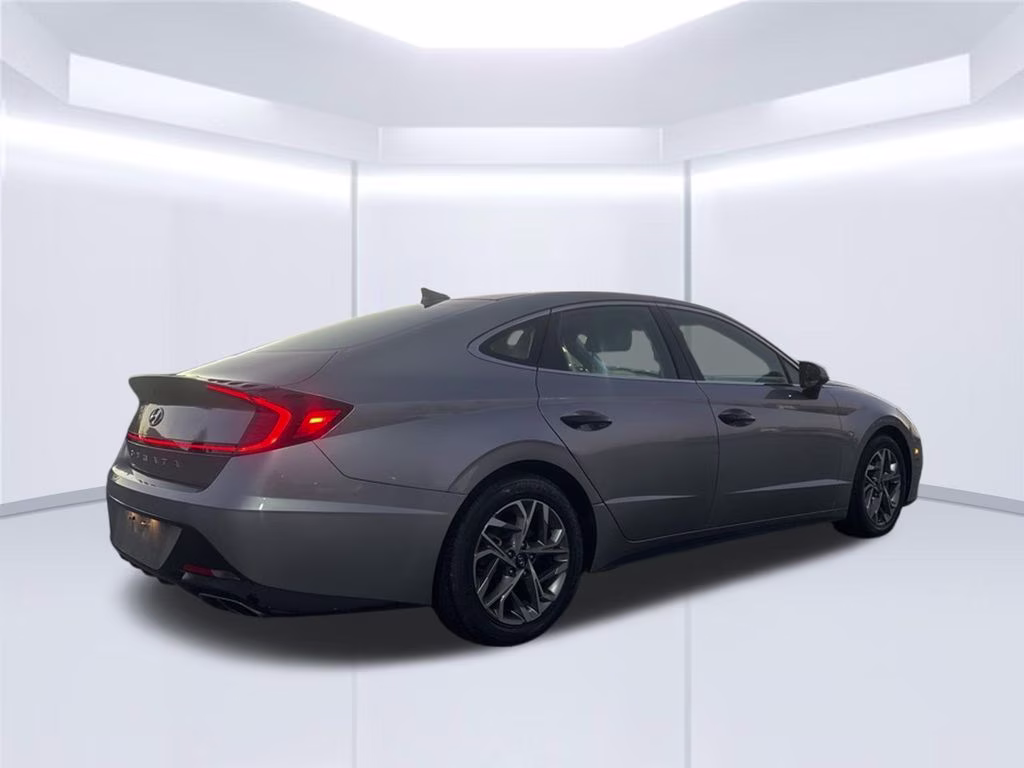 2021 Shimmering Silver Pearl Hyundai Sonata SEL FWD Sedan