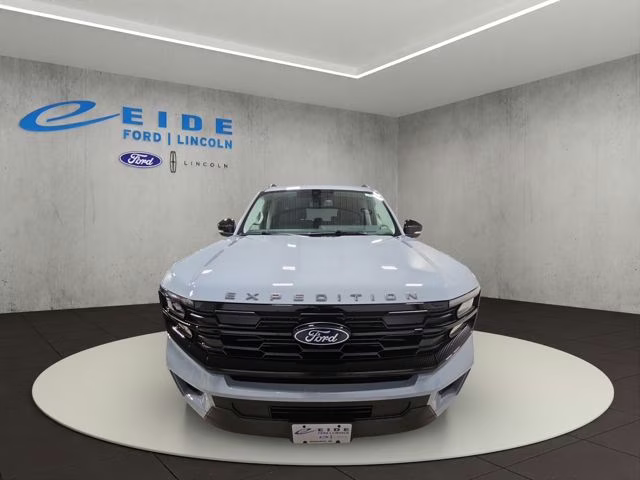 2026 Glacier Gray Metallic Tri-Coat Ford Expedition Max Active 4X4 SUV