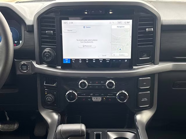 2025 White Metallic Ford F-150 XLT 4X4 Truck