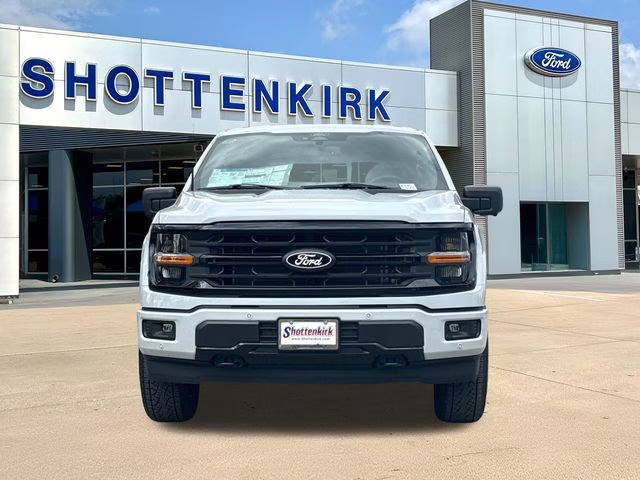 2025 White Metallic Ford F-150 XLT 4X4 Truck