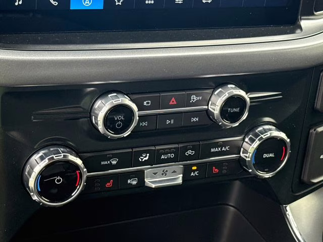 2025 White Metallic Ford F-150 XLT 4X4 Truck