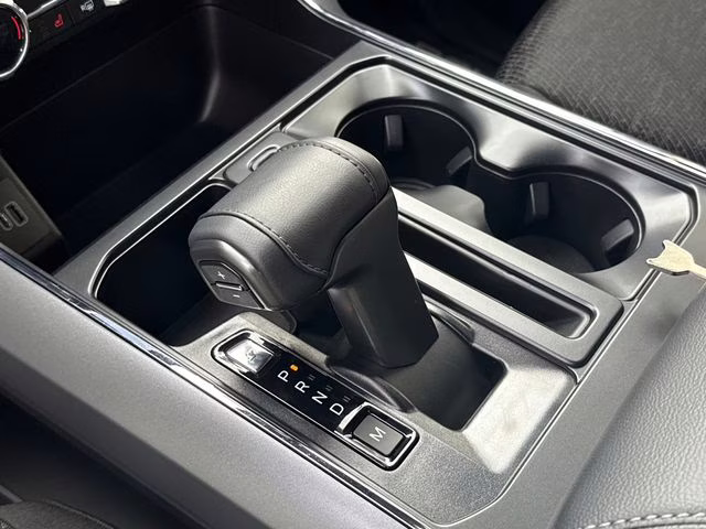 2025 White Metallic Ford F-150 XLT 4X4 Truck