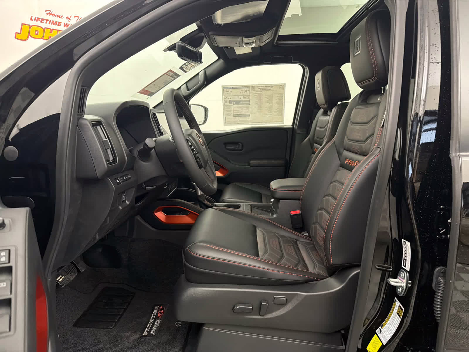 2026 Super Black Nissan Frontier PRO-4X w/R Package 4X4 Truck