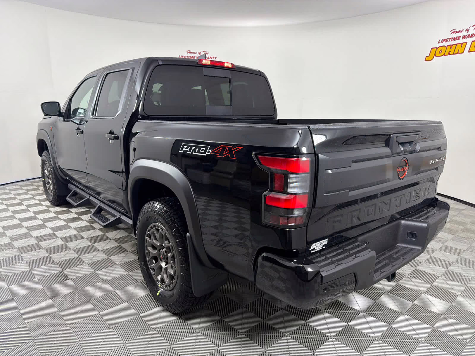 2026 Super Black Nissan Frontier PRO-4X w/R Package 4X4 Truck